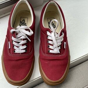 Women’s Classic Vans Gum Sole Maroon Size 8